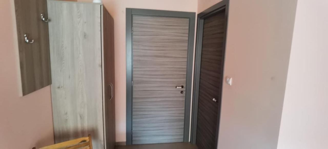 Pensiune Si Cazare La Mitza Giarmata Exterior photo